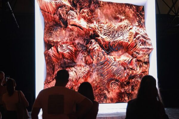 Refik Anadol sergilerine büyük ilgi: Süresi uzatıl...