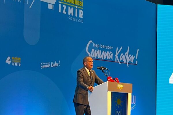 İYİ Parti kongresinde hedef CHP’li belediyeler: İz... İYİ Parti kongresinde hedef CHP’li belediyeler: İz...