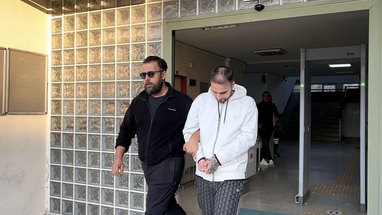 Eğlence mekanında tabancalı ve bıçaklı kavga: 1’i ağır, 2 yaralı