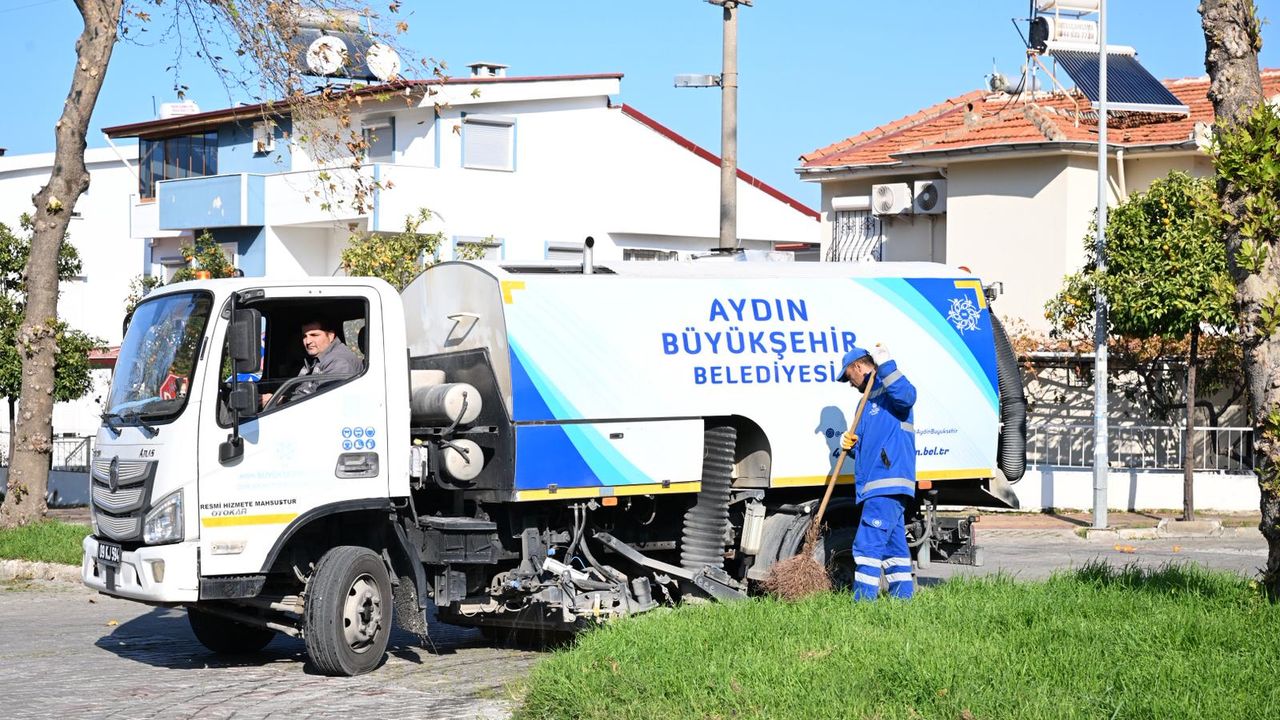 Aydın Büyükşehir’den Kuşadası’na pırıl pırıl dokunuş!