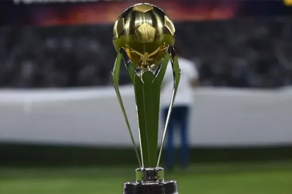 Süper Kupa finalinde Galatasaray-Fenerbahçe derbis...