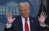 Trump’ın Kanada tarifelerine iki ülkede de d...